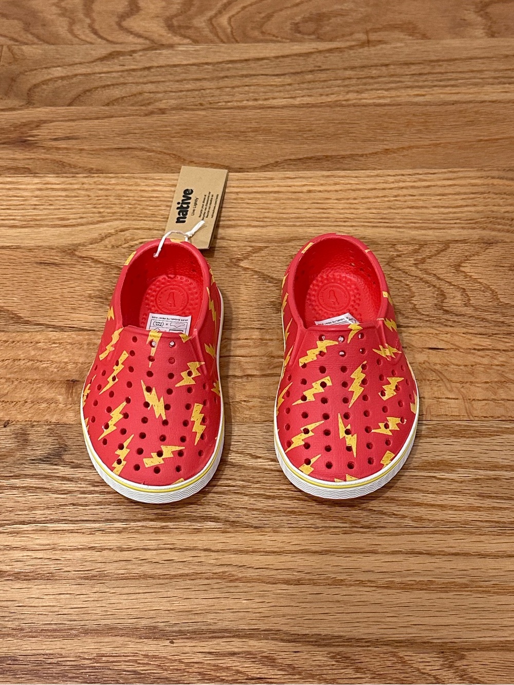 NWT Native Kids Miles Slip-On Water Shoes, Red/Yellow Lightning, Walker 5